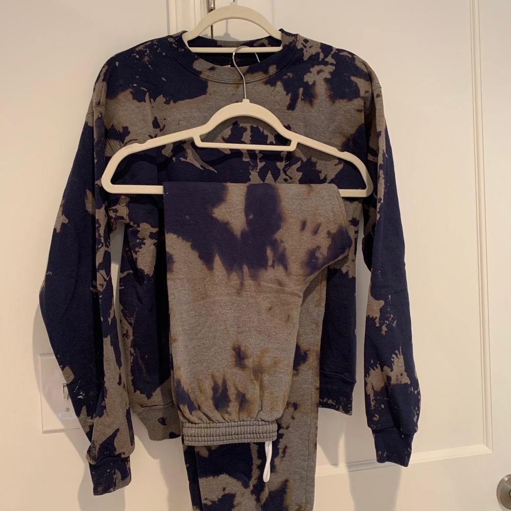 Tie dye sweat suit 💗